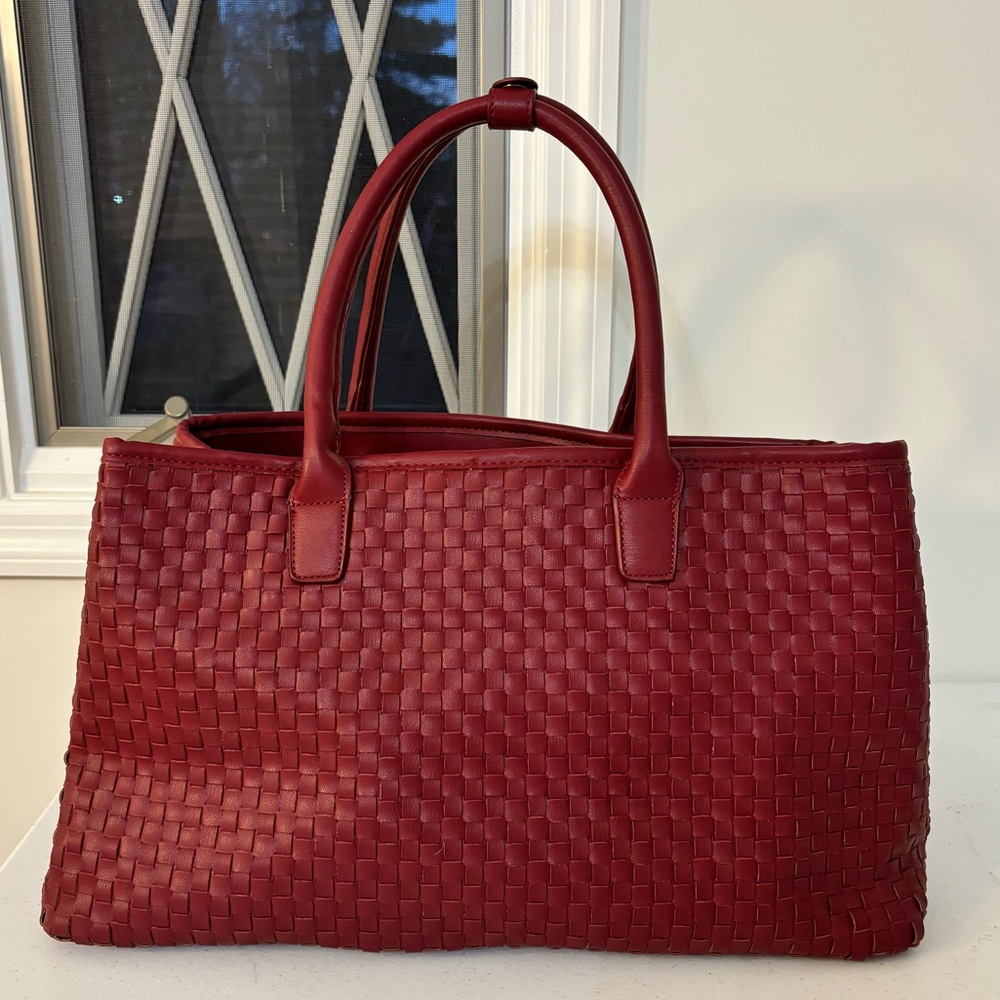 Lulu Dharma Vegan Leather Weekender Bag